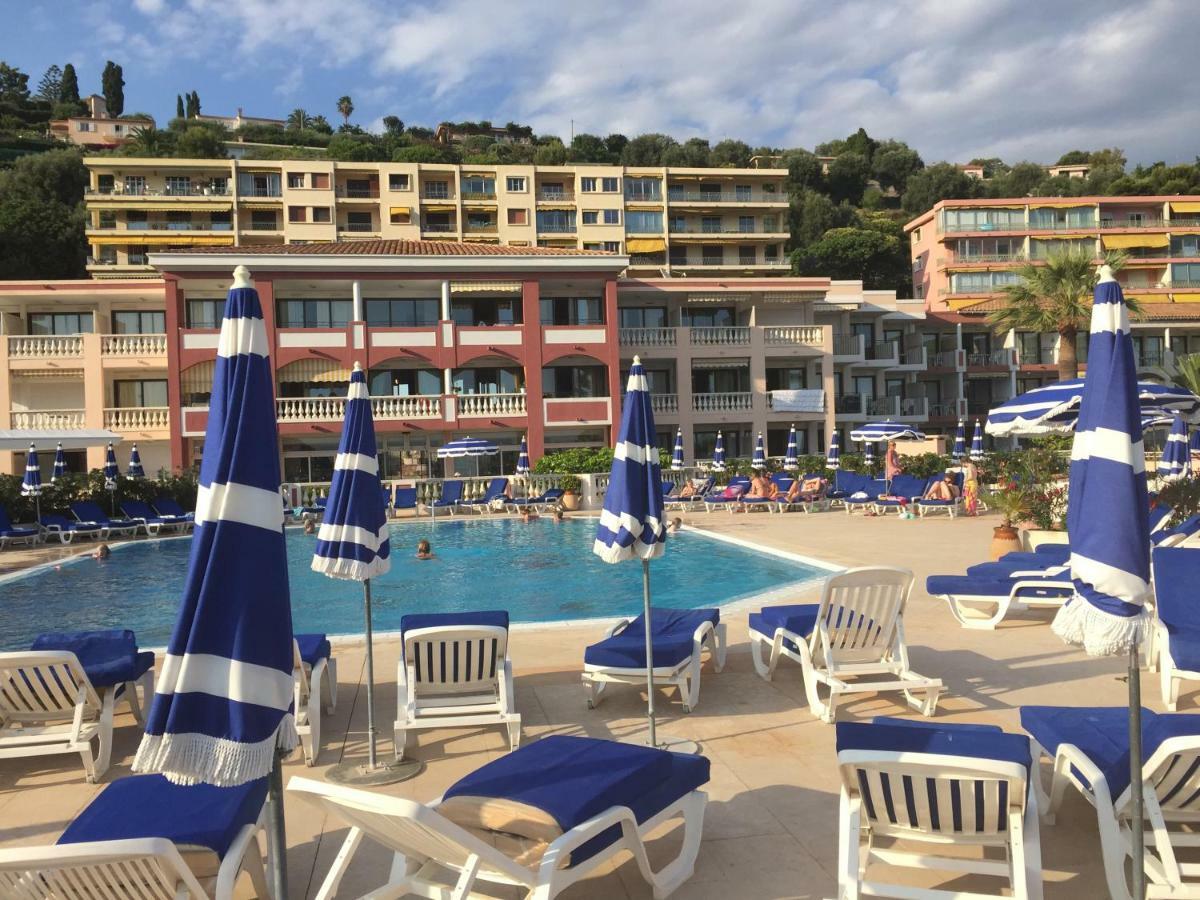 Nyrenoverad Laegenhet Med Havsutsikt Villefranche-sur-Mer Luaran gambar